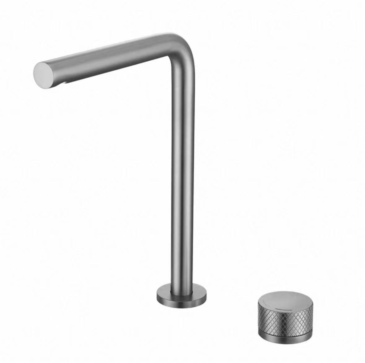 Rubinetto diviso geometrico nero puro