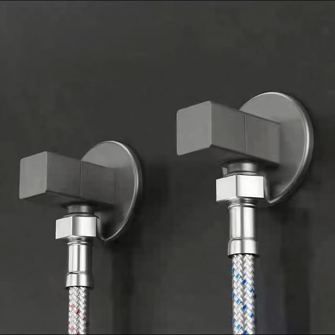 Valvola ad angolo quadrato Valvola di ingresso acqua universale per bagno