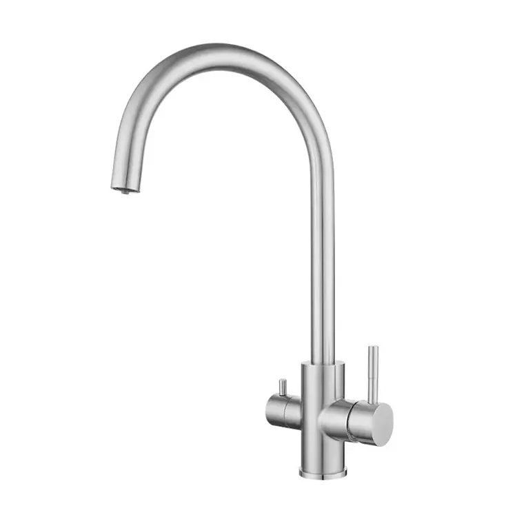 Rubinetto caldo e freddo da cucina 3 in 1 a collo di cigno